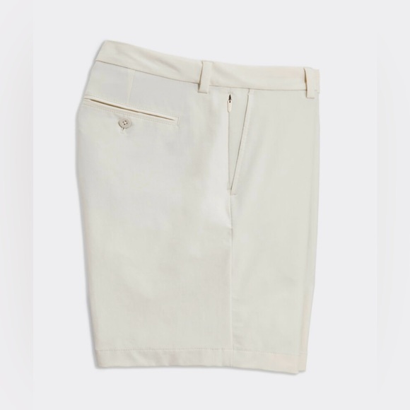 ⚡️CLEAR OUT SALE⚡️ Vineyard Vines On-The-Go Short - Picture 3 of 10